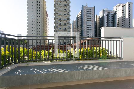 Casa à venda com 260m², 3 quartos e 2 vagas Casa à venda com 260m², 3 quartos e 2 vagasTerraço