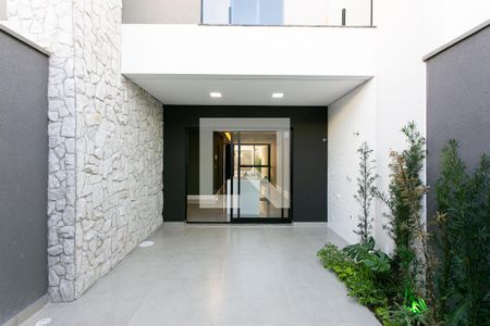 Casa à venda com 260m², 3 quartos e 2 vagas Casa à venda com 260m², 3 quartos e 2 vagasÁrea Externa