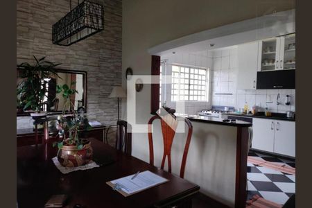 Casa à venda com 3 quartos, 144m² em Vila Madalena, Campinas