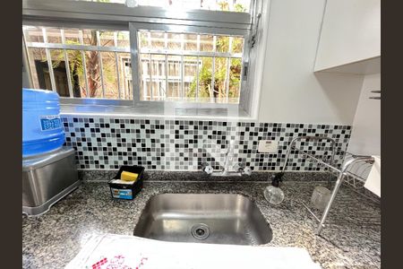 Casa à venda com 135m², 5 quartos e 2 vagasCozinha 