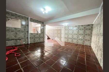 Casa à venda com 135m², 5 quartos e 2 vagasÁrea externa