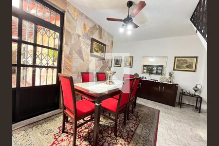 Casa à venda com 135m², 5 quartos e 2 vagasSala de Jantar