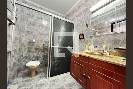 Casa à venda com 135m², 5 quartos e 2 vagasBanheiro da Suíte 2