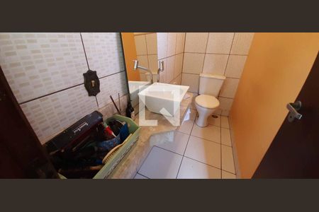 Casa para alugar com 293m², 4 quartos e 2 vagasBanheiro de serviço 