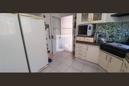 Casa para alugar com 293m², 4 quartos e 2 vagasCozinha