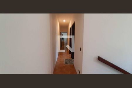 Casa para alugar com 293m², 4 quartos e 2 vagasCorredor