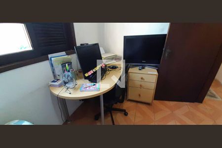 Casa para alugar com 293m², 4 quartos e 2 vagasEscritório 