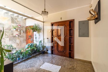 Casa à venda com 500m², 5 quartos e 4 vagasHall de entrada
