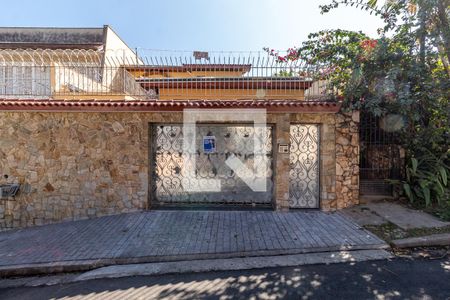 Casa à venda com 500m², 5 quartos e 4 vagasFachada
