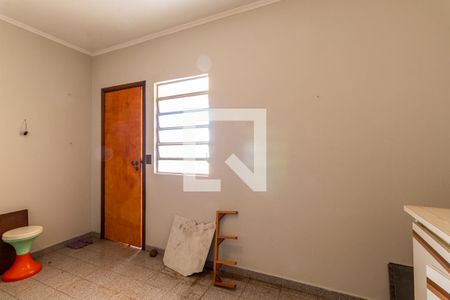 Casa à venda com 500m², 5 quartos e 4 vagasEdícula - Quarto 