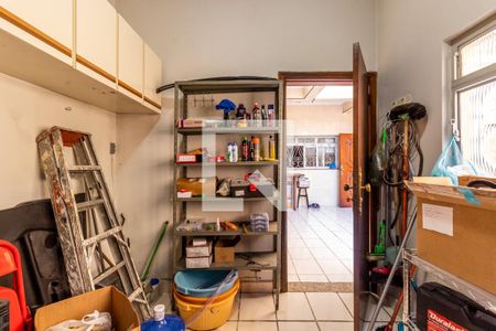 Casa à venda com 500m², 5 quartos e 4 vagasDespensa