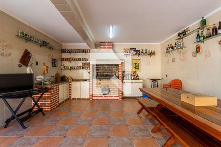 Casa à venda com 500m², 5 quartos e 4 vagas Churrasqueira