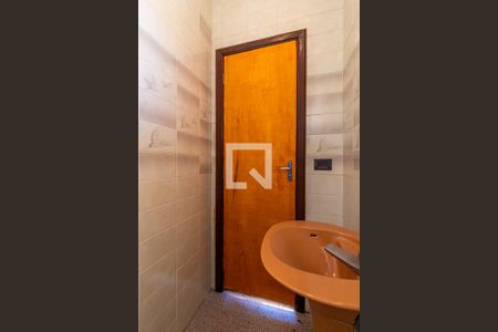 Casa à venda com 500m², 5 quartos e 4 vagasEdícula - Banheiro