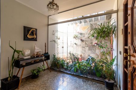 Casa à venda com 500m², 5 quartos e 4 vagasHall de entrada