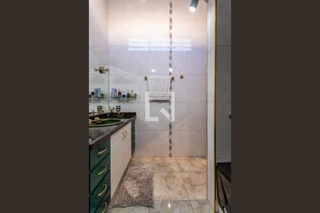 Casa à venda com 500m², 5 quartos e 4 vagasSuíte 2 - Banheiro