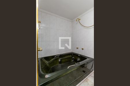 Casa à venda com 500m², 5 quartos e 4 vagasSuíte 2 - Banheiro