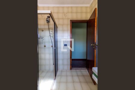 Casa à venda com 500m², 5 quartos e 4 vagasSuíte 3 - Banheiro