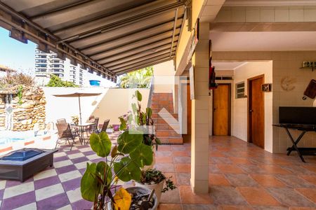 Casa à venda com 500m², 5 quartos e 4 vagas Churrasqueira