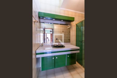 Casa à venda com 500m², 5 quartos e 4 vagasSuíte 4 - Banheiro