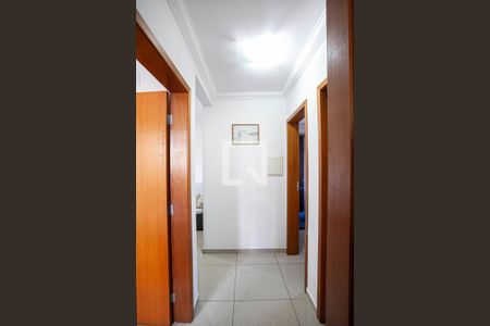 Corredor de apartamento à venda com 3 quartos, 65m² em Rio Branco, Belo Horizonte
