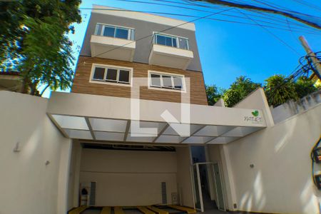 Fachada de casa à venda com 2 quartos, 72m² em Ingá, Niterói