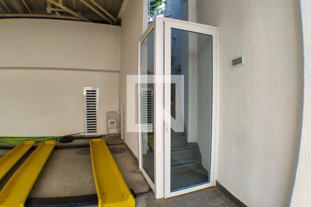 Garagem de casa à venda com 2 quartos, 72m² em Ingá, Niterói