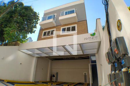 Fachada de casa à venda com 2 quartos, 72m² em Ingá, Niterói