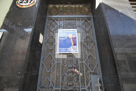 Apartamento para alugar com 100m², 2 quartos e sem vagaFachada