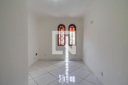 Sala de casa para alugar com 1 quarto, 60m² em Santa Cruz, Belo Horizonte