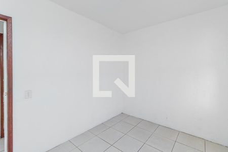 Quarto de apartamento à venda com 2 quartos, 39m² em Rubem Berta, Porto Alegre