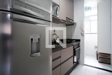 Cozinha  de apartamento à venda com 2 quartos, 43m² em Vila Talarico, São Paulo
