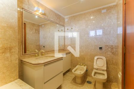 Apartamento para alugar com 455m², 4 quartos e 4 vagas Apartamento para alugar com 455m², 4 quartos e 4 vagasBanheiro da Suíte 3
