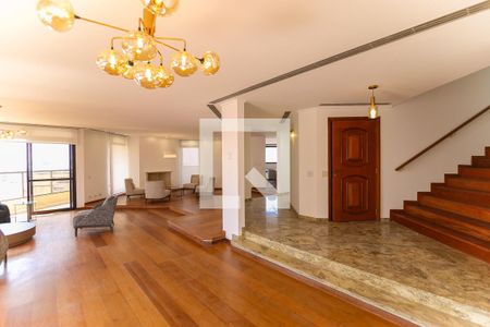 Apartamento para alugar com 455m², 4 quartos e 4 vagas Apartamento para alugar com 455m², 4 quartos e 4 vagasSala