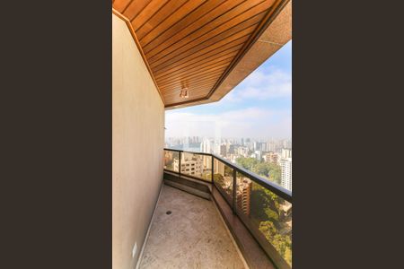 Apartamento para alugar com 455m², 4 quartos e 4 vagas Apartamento para alugar com 455m², 4 quartos e 4 vagasvaranda