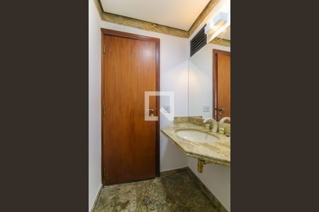 Apartamento para alugar com 455m², 4 quartos e 4 vagas Apartamento para alugar com 455m², 4 quartos e 4 vagasLavabo