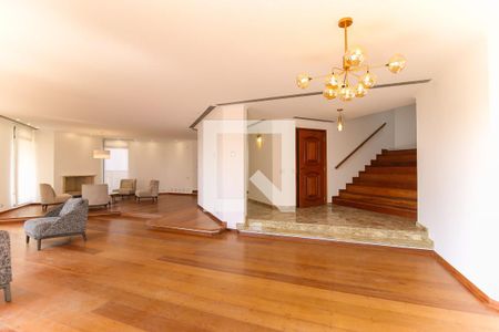 Apartamento para alugar com 455m², 4 quartos e 4 vagas Apartamento para alugar com 455m², 4 quartos e 4 vagasSala