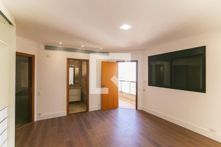 Apartamento para alugar com 455m², 4 quartos e 4 vagas Apartamento para alugar com 455m², 4 quartos e 4 vagasQuarto 4