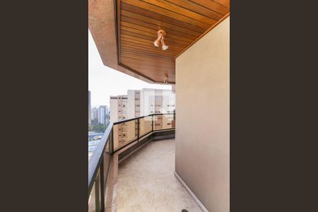 Apartamento para alugar com 455m², 4 quartos e 4 vagas Apartamento para alugar com 455m², 4 quartos e 4 vagasvaranda