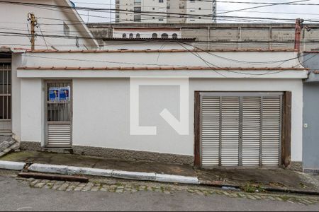 Casa à venda com 210m², 4 quartos e 2 vagasFachada