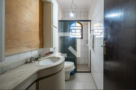 Casa à venda com 210m², 4 quartos e 2 vagasBanheiro