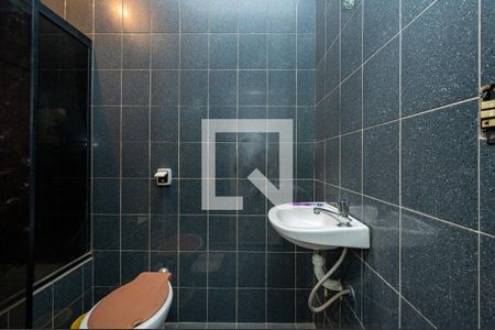 Casa à venda com 210m², 4 quartos e 2 vagasBanheiro da Suíte