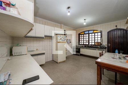 Casa à venda com 210m², 4 quartos e 2 vagasCozinha
