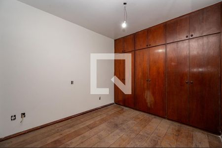 Suíte de casa à venda com 4 quartos, 210m² em Vila Guarani (z Sul), São Paulo