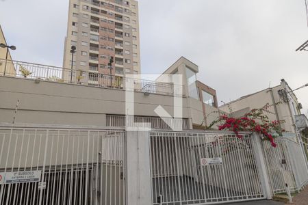 Apartamento para alugar com 55m², 2 quartos e 1 vagaFachada