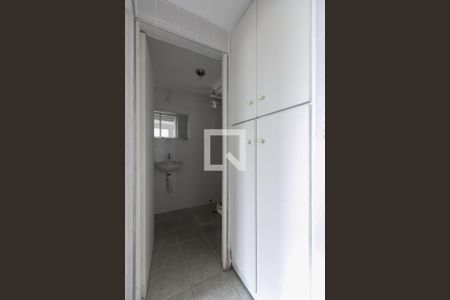 Apartamento para alugar com 59m², 2 quartos e 1 vagaDetalhe - Armário 