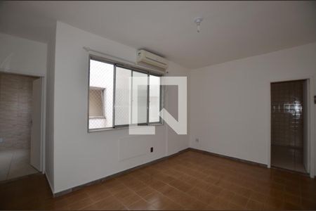 Sala de apartamento à venda com 1 quarto, 55m² em Cordovil, Rio de Janeiro