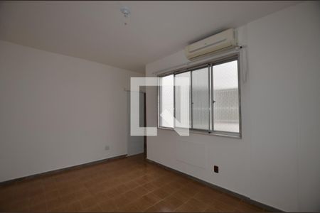 Sala de apartamento à venda com 1 quarto, 55m² em Cordovil, Rio de Janeiro