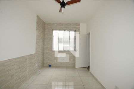 Quarto de apartamento à venda com 1 quarto, 55m² em Cordovil, Rio de Janeiro