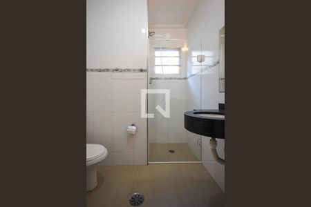 Casa para alugar com 97m², 2 quartos e 2 vagasBanheiro