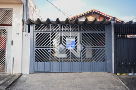 Casa para alugar com 97m², 2 quartos e 2 vagasFachada